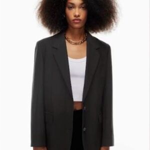Aritzia Babaton Agency blazer - xs